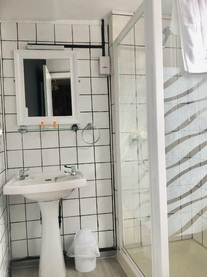 Waterfront Inn 섕클린 외부 사진